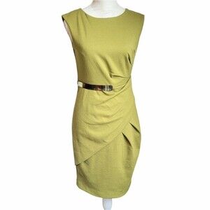 Julia Jordan green faux wrap cap sleeve dress with attached gold belt Size 4